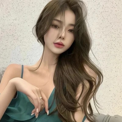 2024年快手最火的头像图片女生(共16张)