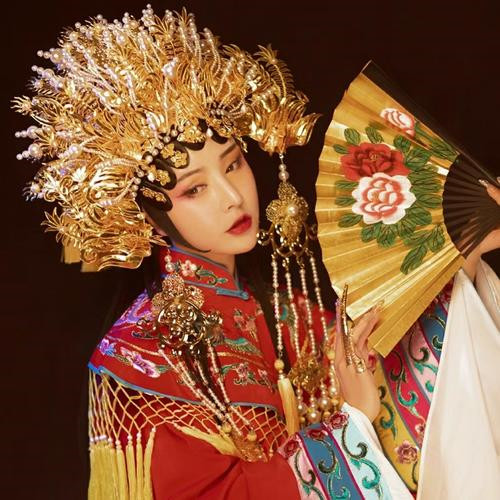 2024最潮的微信头像图片(18张)