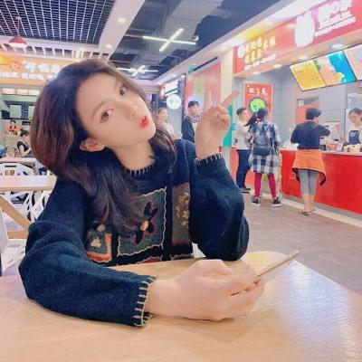 2024最火抖音头像图片女生可爱版(11张)