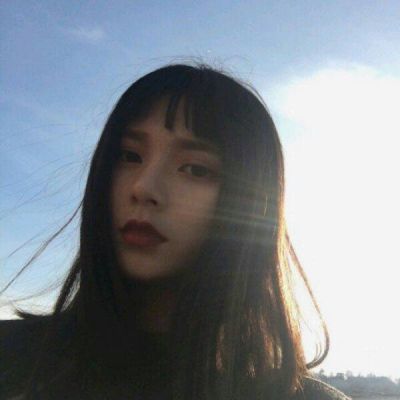2024最流行伤感头像女(精选15张)