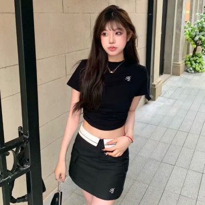 2024年最潮最火女生头像图片(16张)
