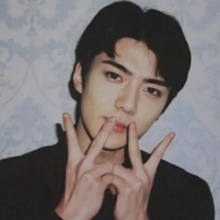 温柔干净且惊艳的头像男(精选16张)
