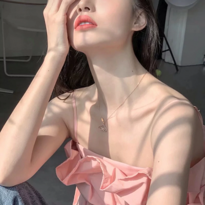 唯美又很清秀的女生高颜值舒心头像(共14张)
