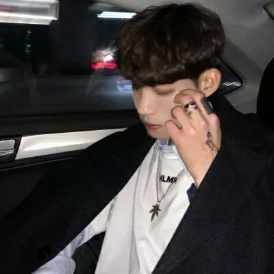 30岁男人用的好看的抖音头像(精选12张)