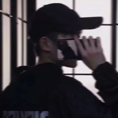 30岁男人用的好看的抖音头像(精选12张)
