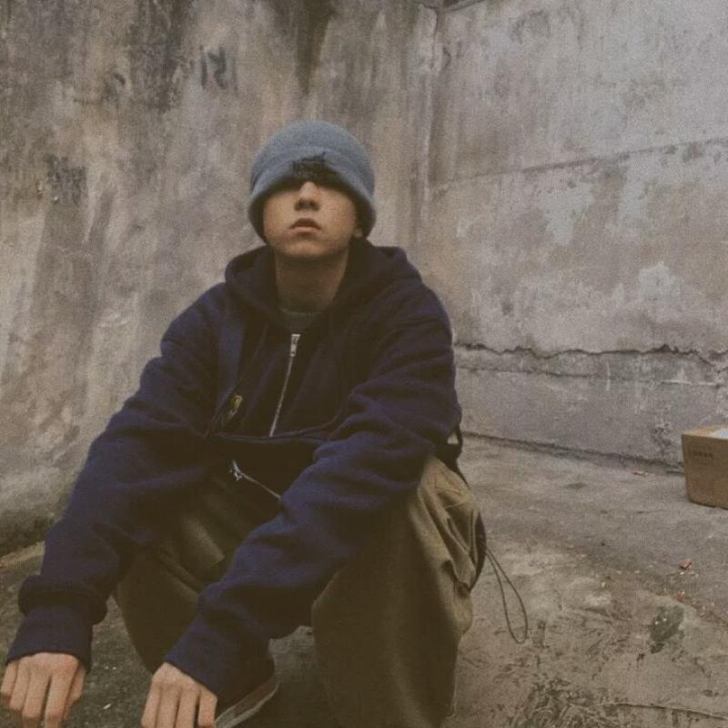 70后男人头像成熟稳重(12张)