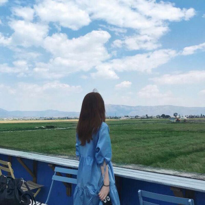 最有气质的女人背影微信头像(共12张)