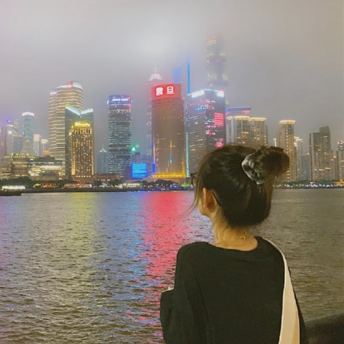 最有气质的女人背影微信头像(共12张)