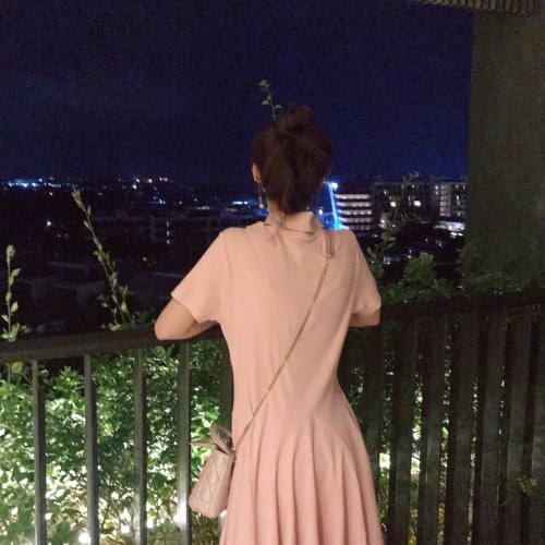 最有气质的女人背影微信头像(共12张)