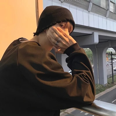 2024最新最好看的头像男(优选12张)