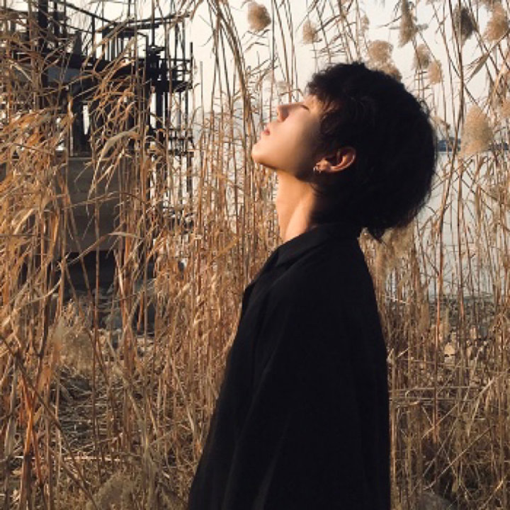 积极向上充满阳光的男生头像(12张)