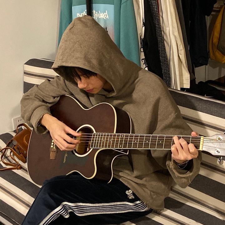 积极向上充满阳光的男生头像(12张)