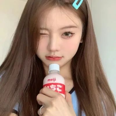 2024年最火头像高冷女生图片(优选12张)