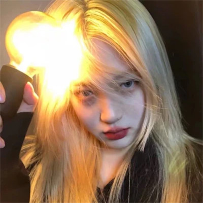 2024最新好看女生头像大全可爱(优选11张)