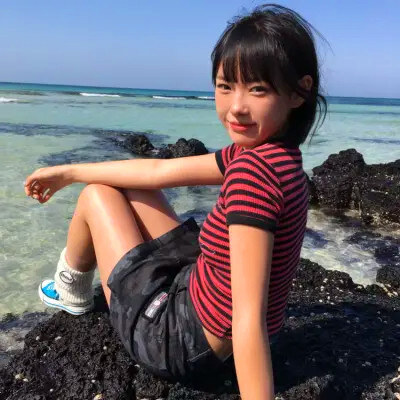 2024最新好看女生头像大全可爱(优选11张)