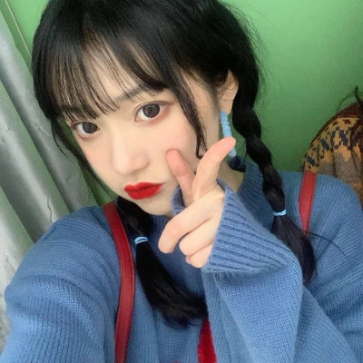 2024年最好看的女生头像高冷(精选12张)