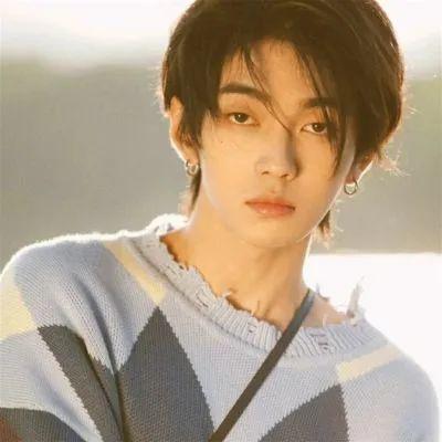 适合班主任的微信头像男(12张)