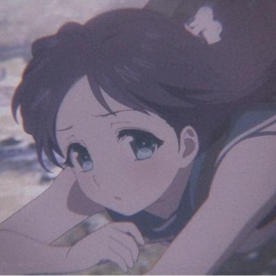 适合三四十岁女人用的头像动漫(共14张)